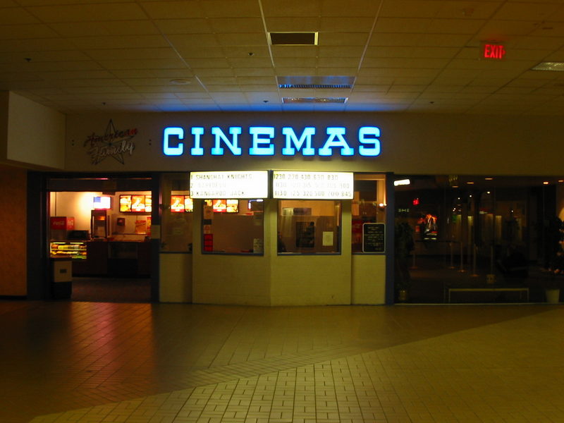 Livonia Mall Cinema - FEB 2003